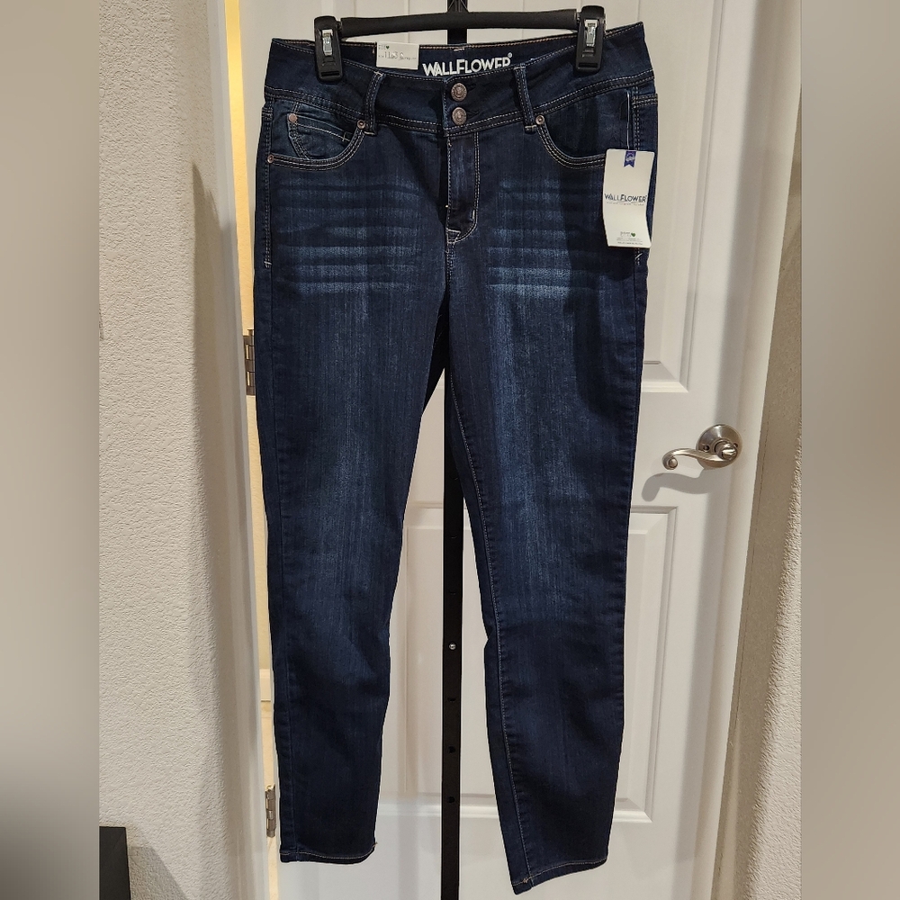 Wallflower Skinny Jeans